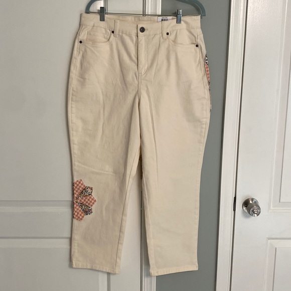 Style & co cream mom jeans with quilt appliqué size US 14 - Picture 1 of 3